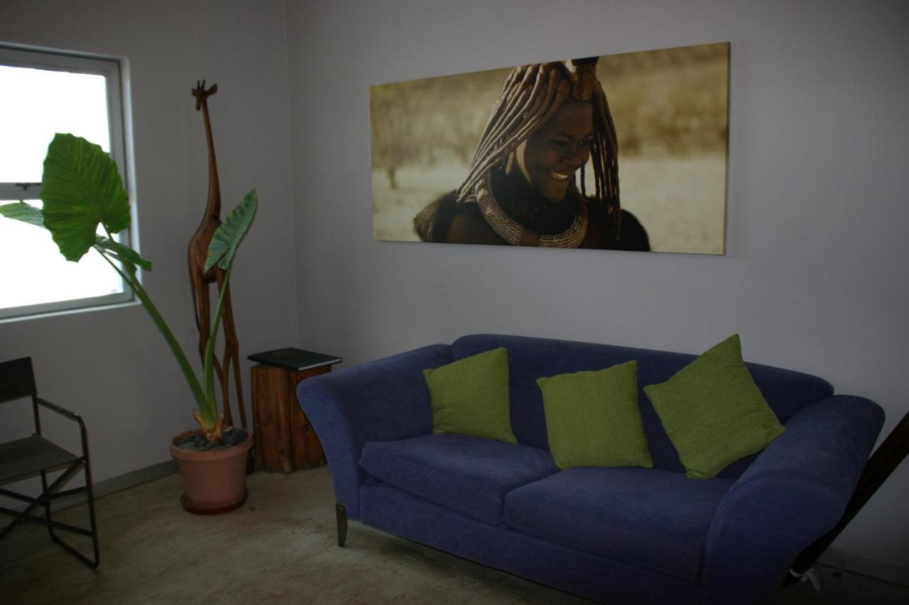Vondelhof Guesthouse Виндхук Экстерьер фото